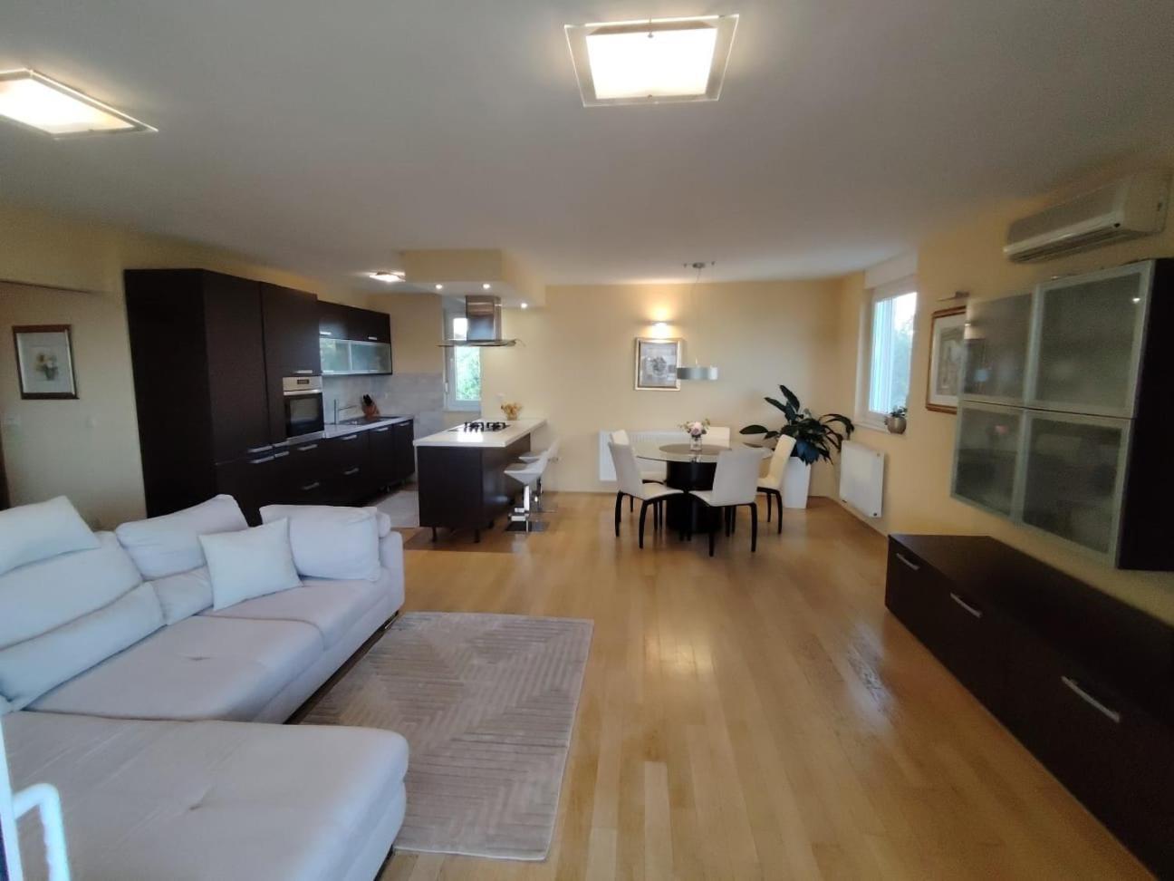 Luxury Beach Apartment Биоград-на-Мору Экстерьер фото